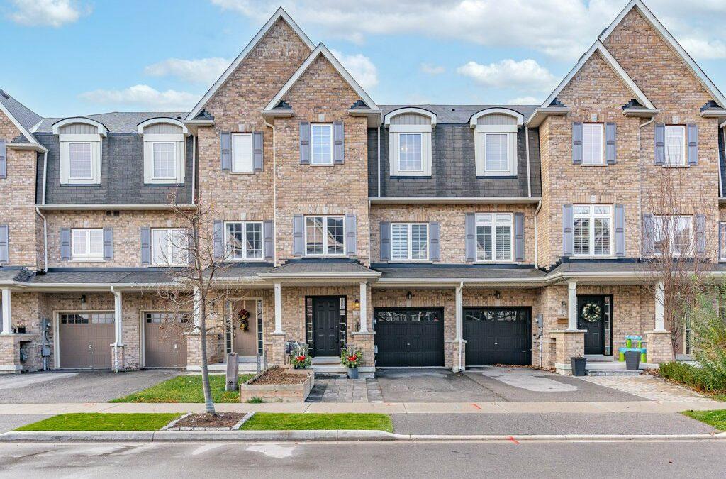 7 Savage Drive, Waterdown